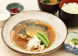 鯖の味噌煮膳